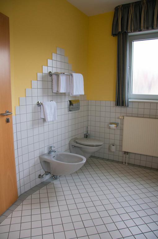 Hotel Stadt Puettlingen Extérieur photo