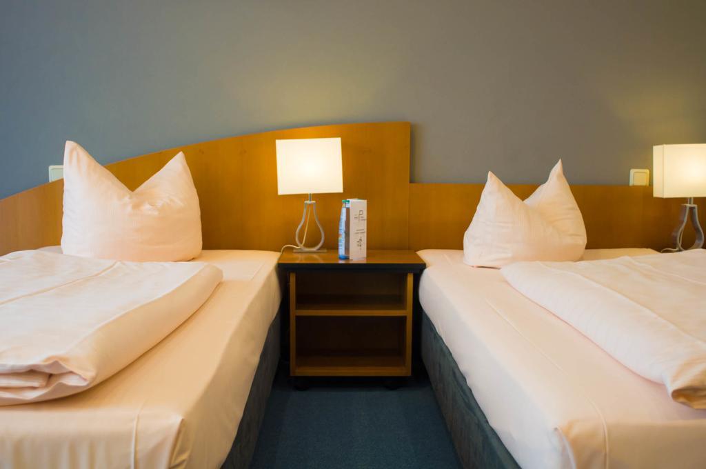 Hotel Stadt Puettlingen Extérieur photo