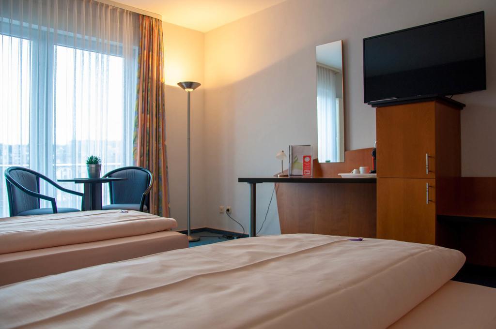 Hotel Stadt Puettlingen Extérieur photo